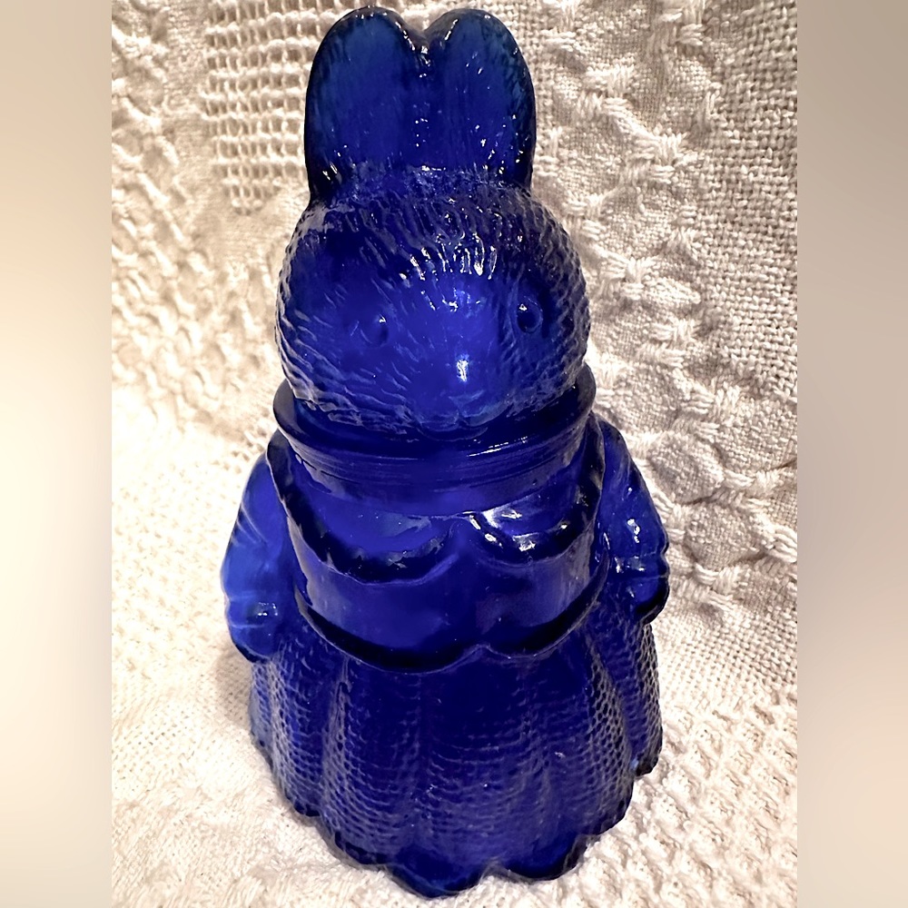 Cobalt Blue Glass Mama Bunny Rabbit Jar In Apron… Cottage  Farnhouse Easter - Picture 2 of 10